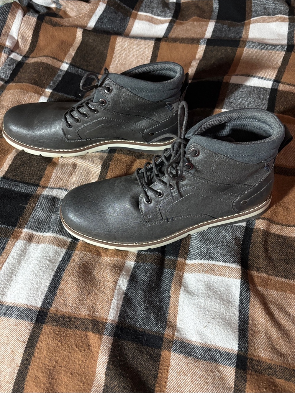 Men's Black Lace-Up Casual Boots